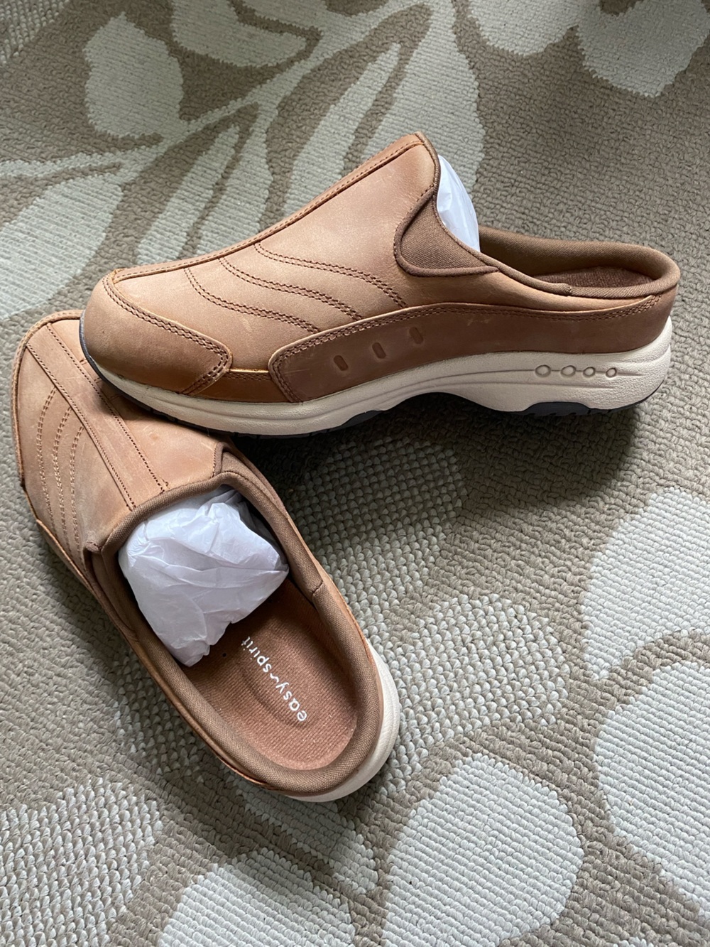 EASY SPIRIT Traveltime 9WW Women’s Extra Wide Suede Light Brown New In Box